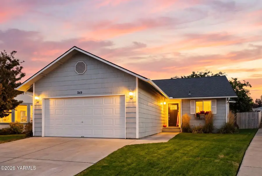 349 S 76th, Yakima, WA 98908 - #3