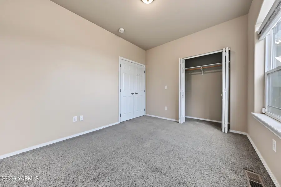 620 Jade, Yakima, WA 98908 - #3