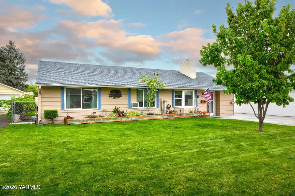 1207 S 2nd, Yakima, WA 98902 - #1