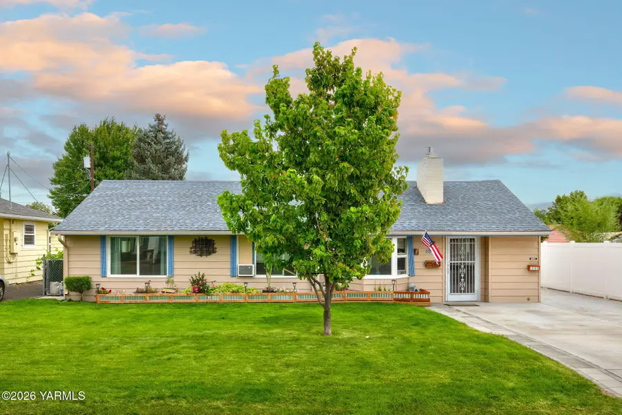 1207 S 2nd, Yakima, WA 98902 - #3