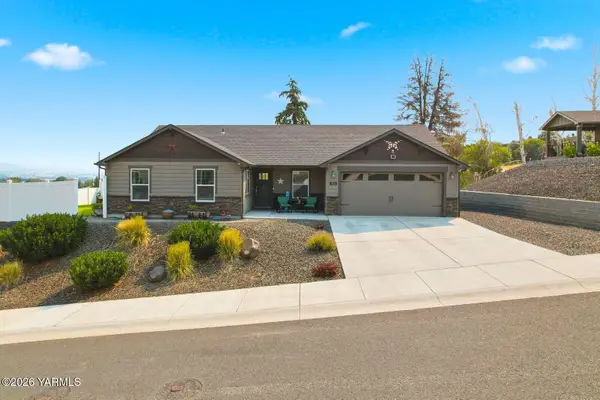 303 S 12th, Selah, WA 98942