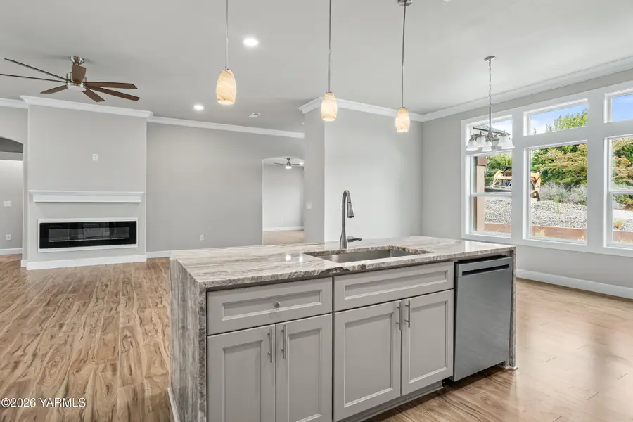 5834 Scenic Ridge, Yakima, WA 98908 - #3