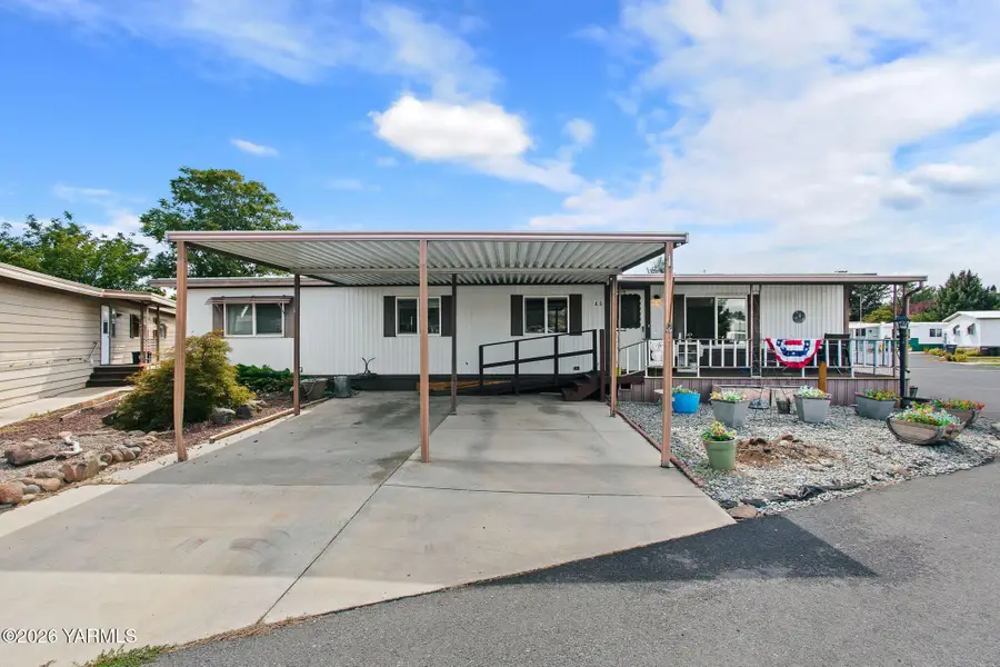 903 N 34th, Yakima, WA 98908 - #2