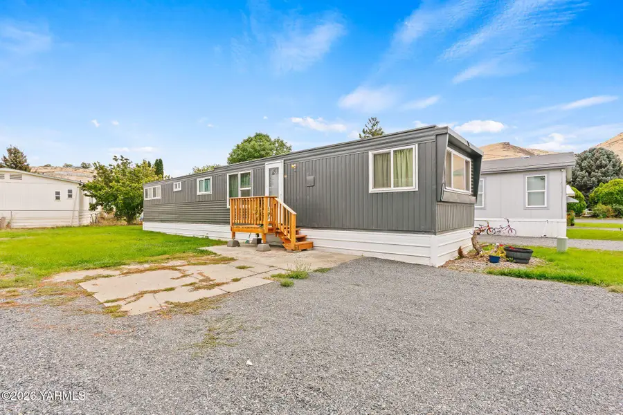 110 Sage Trail, Yakima, WA 98901 - #2