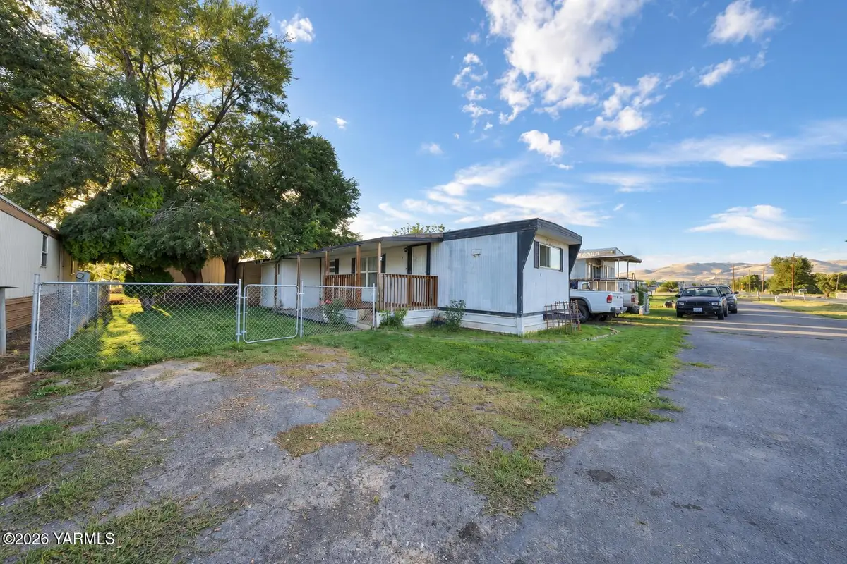 2802 Beaudry, Yakima, WA 98901 - #1