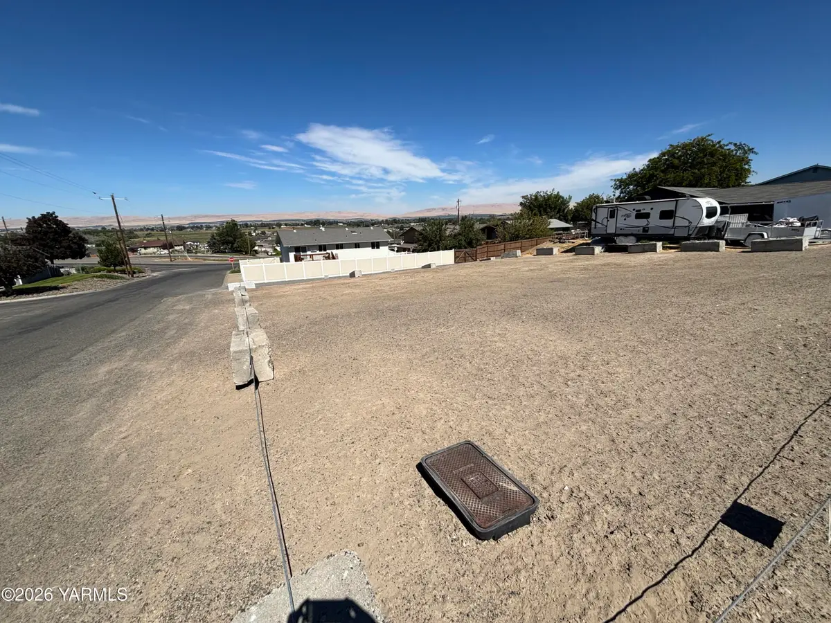 NKN Wheeler, Sunnyside, WA 98944 - #1
