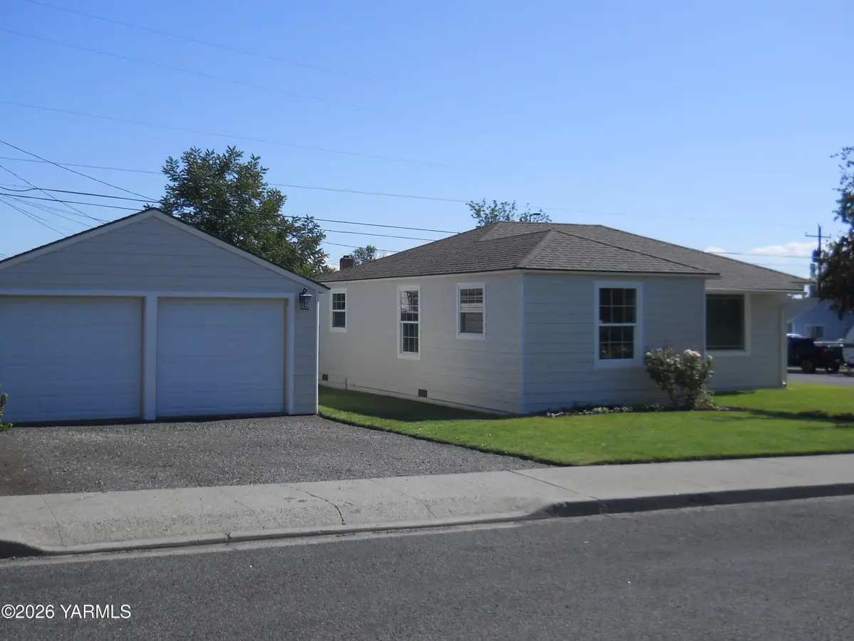 1310 Heffron, Sunnyside, WA 98944 - #1
