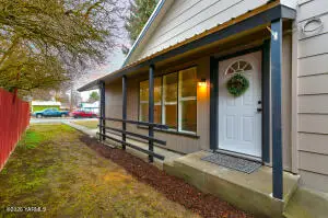 305 W 13th Ave, Ellensburg, WA 98926