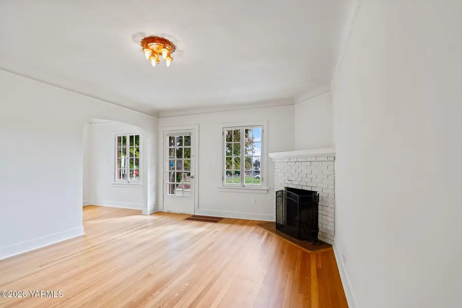 128 N 18th, Yakima, WA 98902 - #3