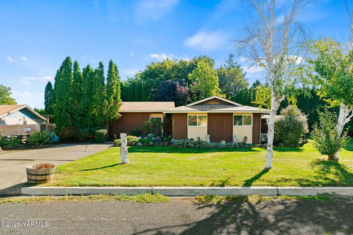 1407 S 35th, Yakima, WA 98902 - #1