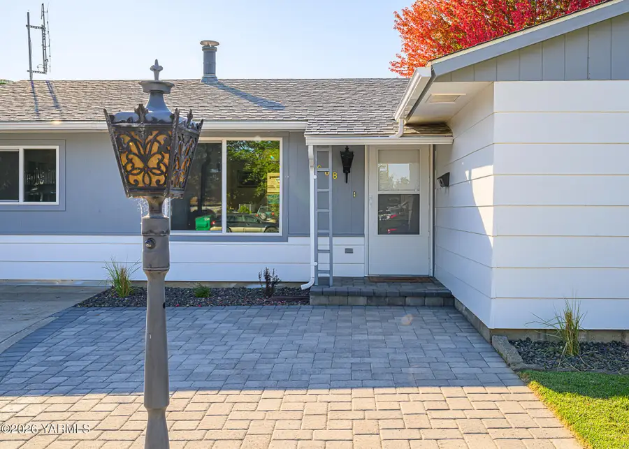 608 S Yakima, Wapato, WA 98951 - #3