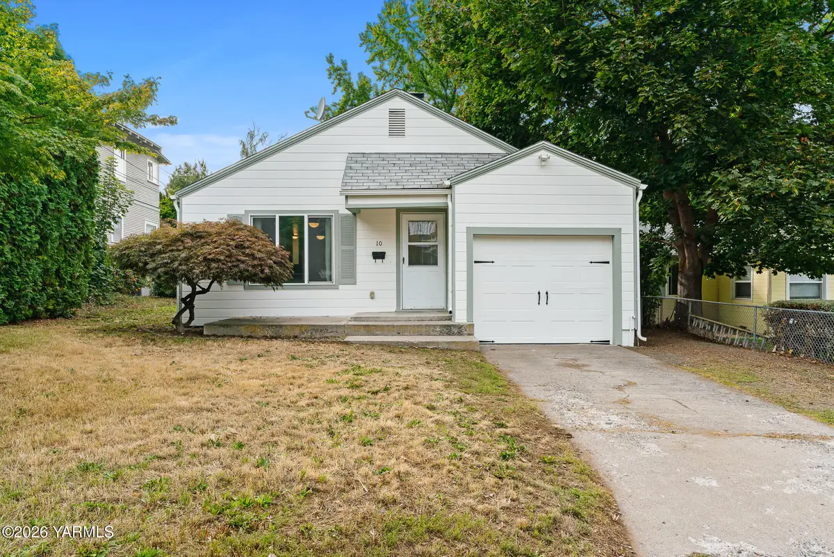 10 N 28th, Yakima, WA 98902 - #1