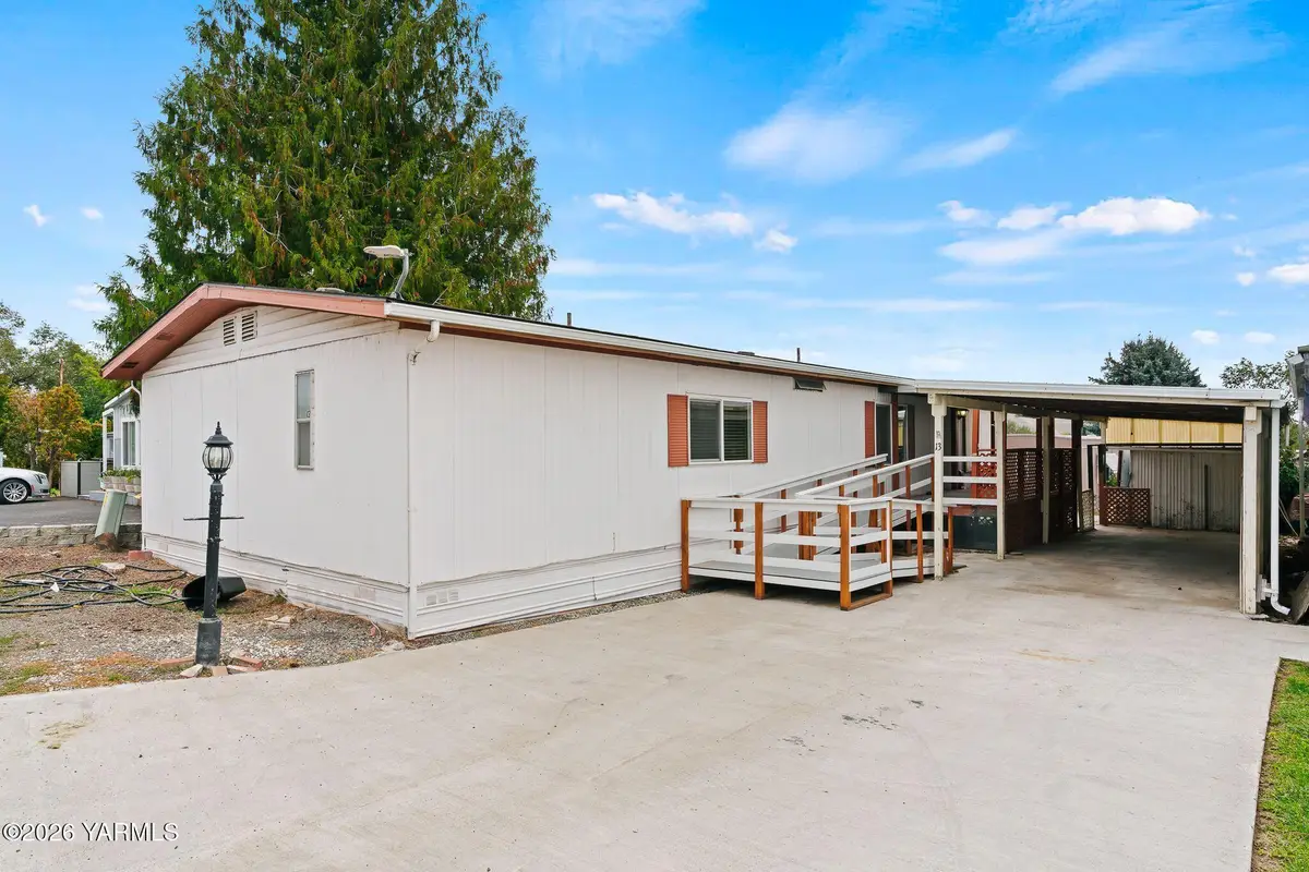 1130 N Wenas, Selah, WA 98942 - #1