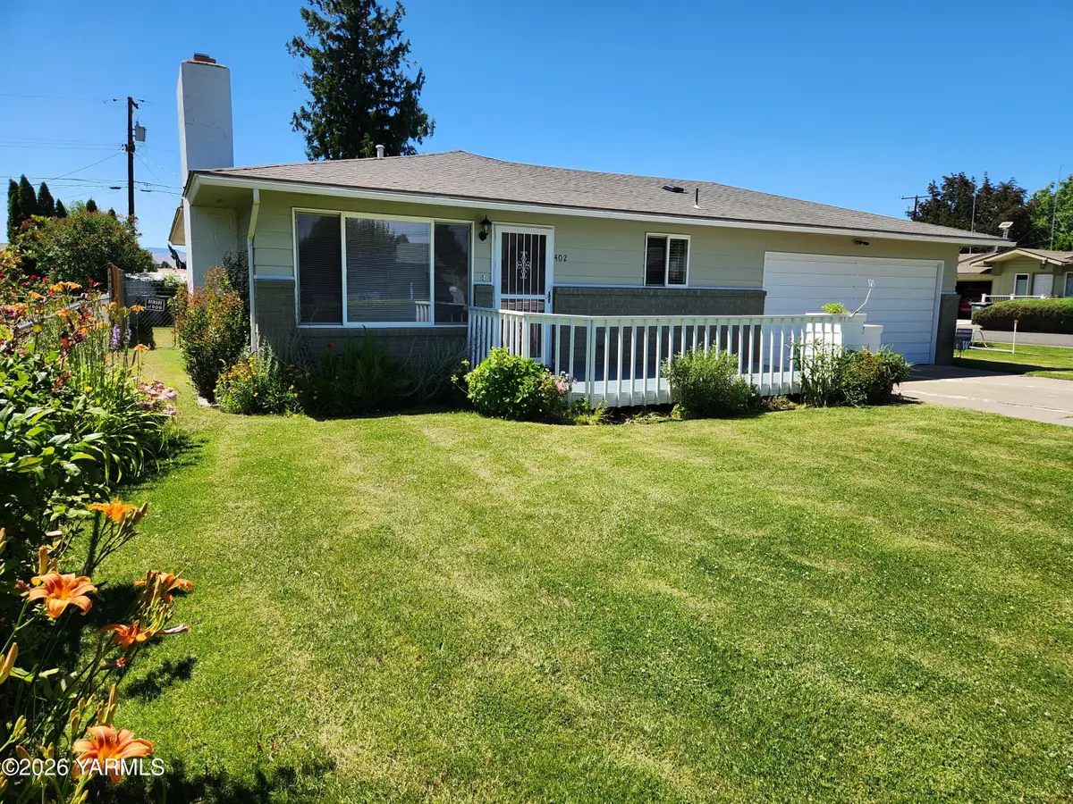 402 S 69th, Yakima, WA 98908 - #1