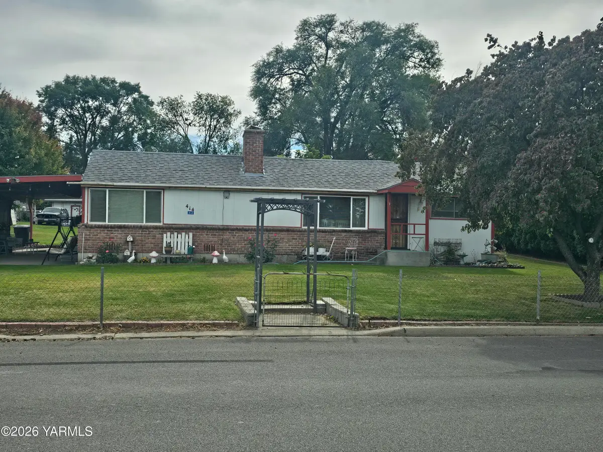 414 Mentzer, Granger, WA 98932 - #1