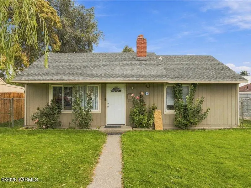 1407 S 11th, Yakima, WA 98902 - #1
