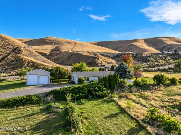 3920 Birchfield, Moxee, WA 98901