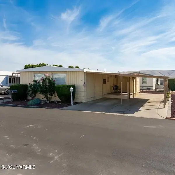 18 W Washington, Yakima, WA 98903