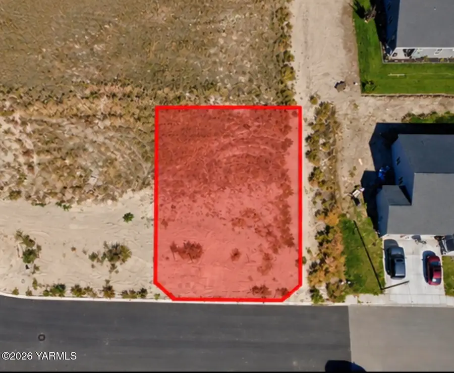 Nka Emerald Ave, Grandview, WA 98930 - #2