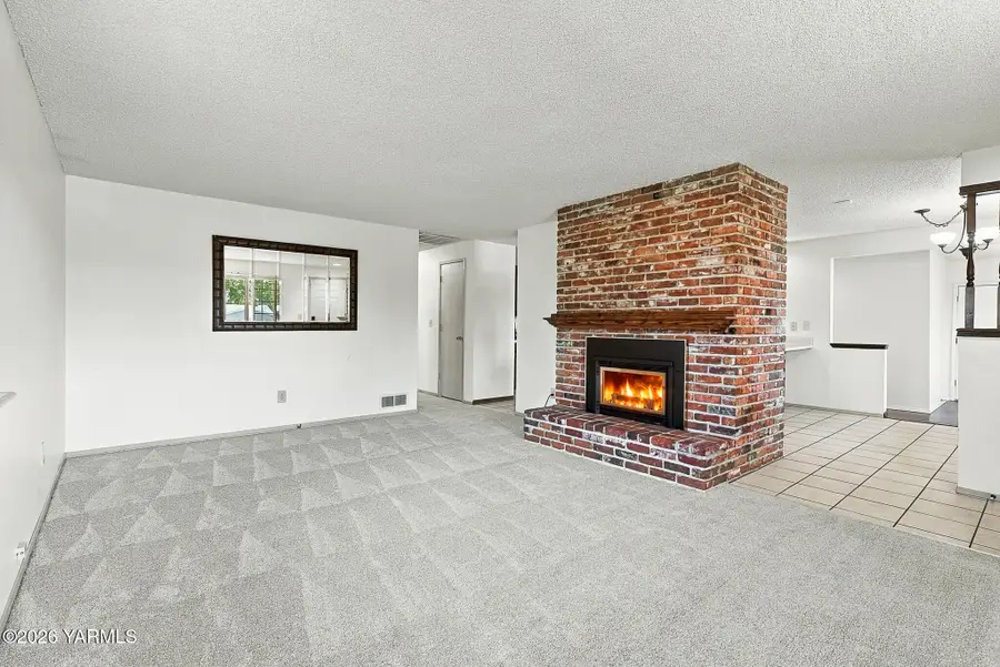 3605 Gregory, Yakima, WA 98902 - #3