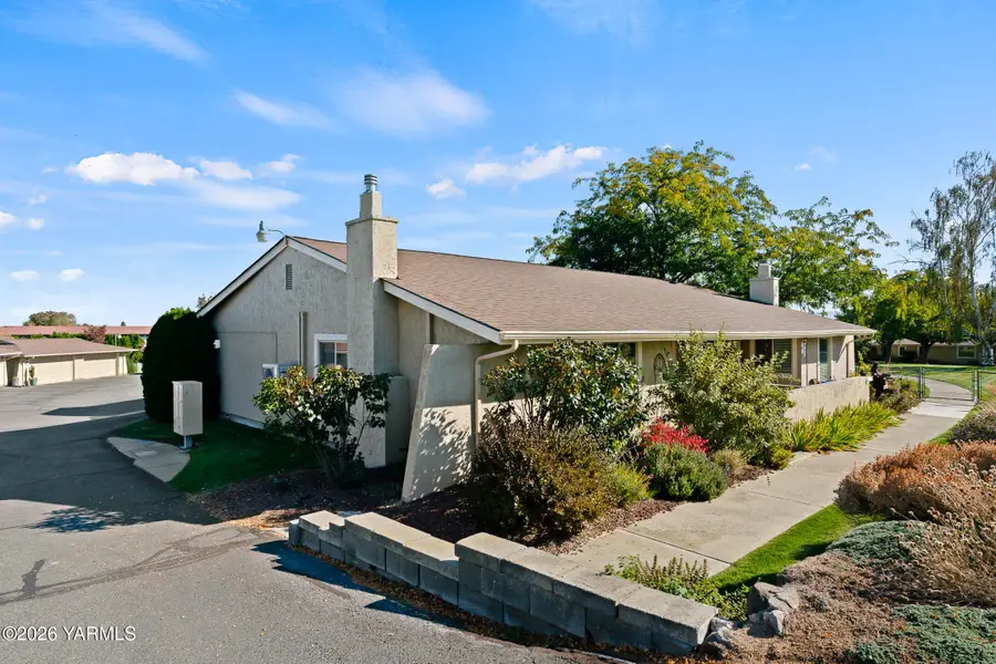 631 N 50th, Yakima, WA 98908 - #2
