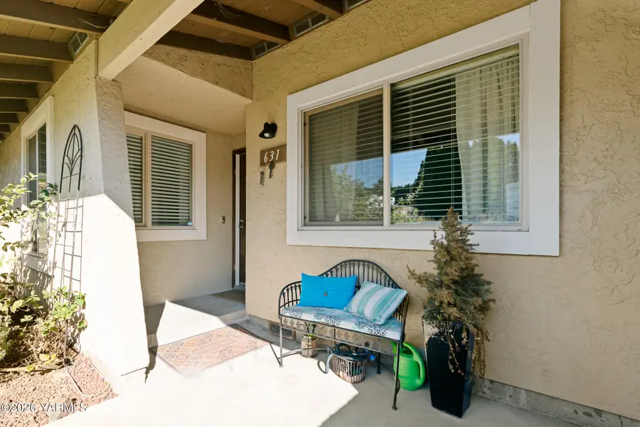 631 N 50th, Yakima, WA 98908 - #3