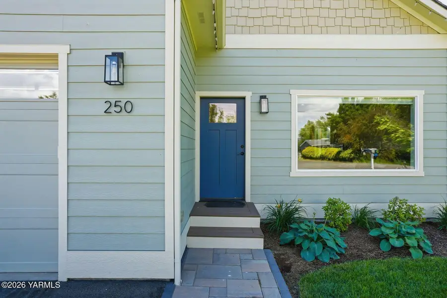 250 Wise Acre, Yakima, WA 98901 - #2