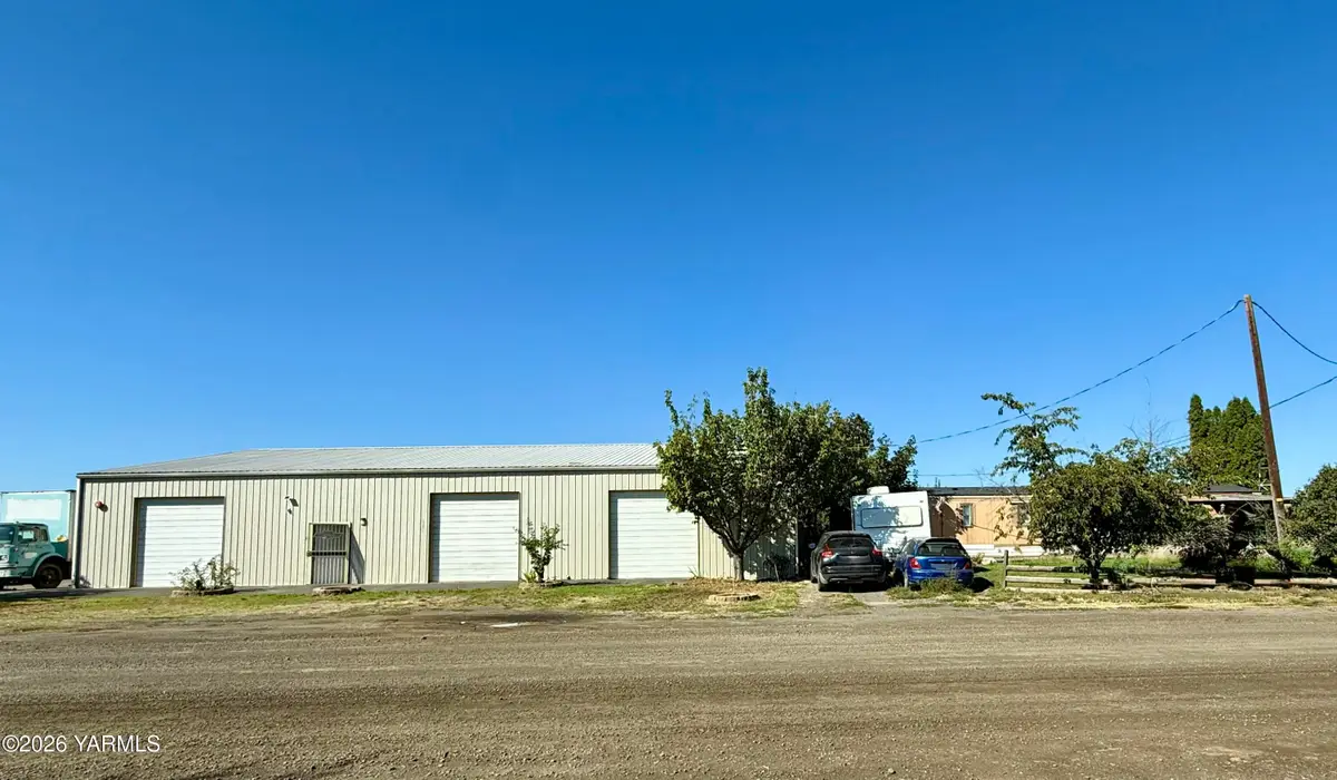 1702 Moore, Yakima, WA 98908 - #1