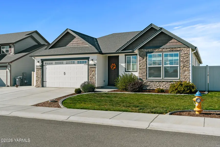 2102 Amber, Yakima, WA 98901 - #3