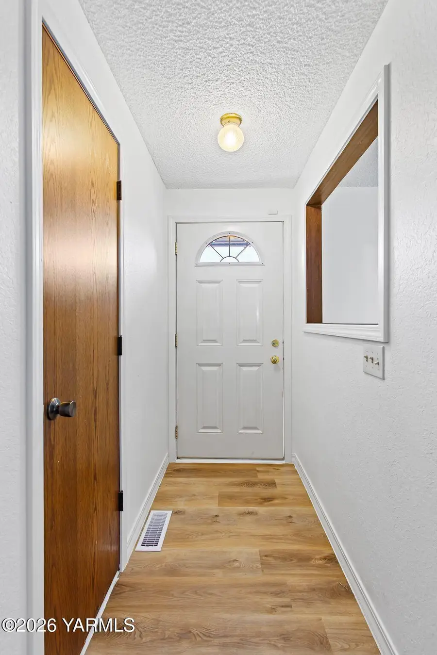 1416 Karr, Yakima, WA 98902 - #3