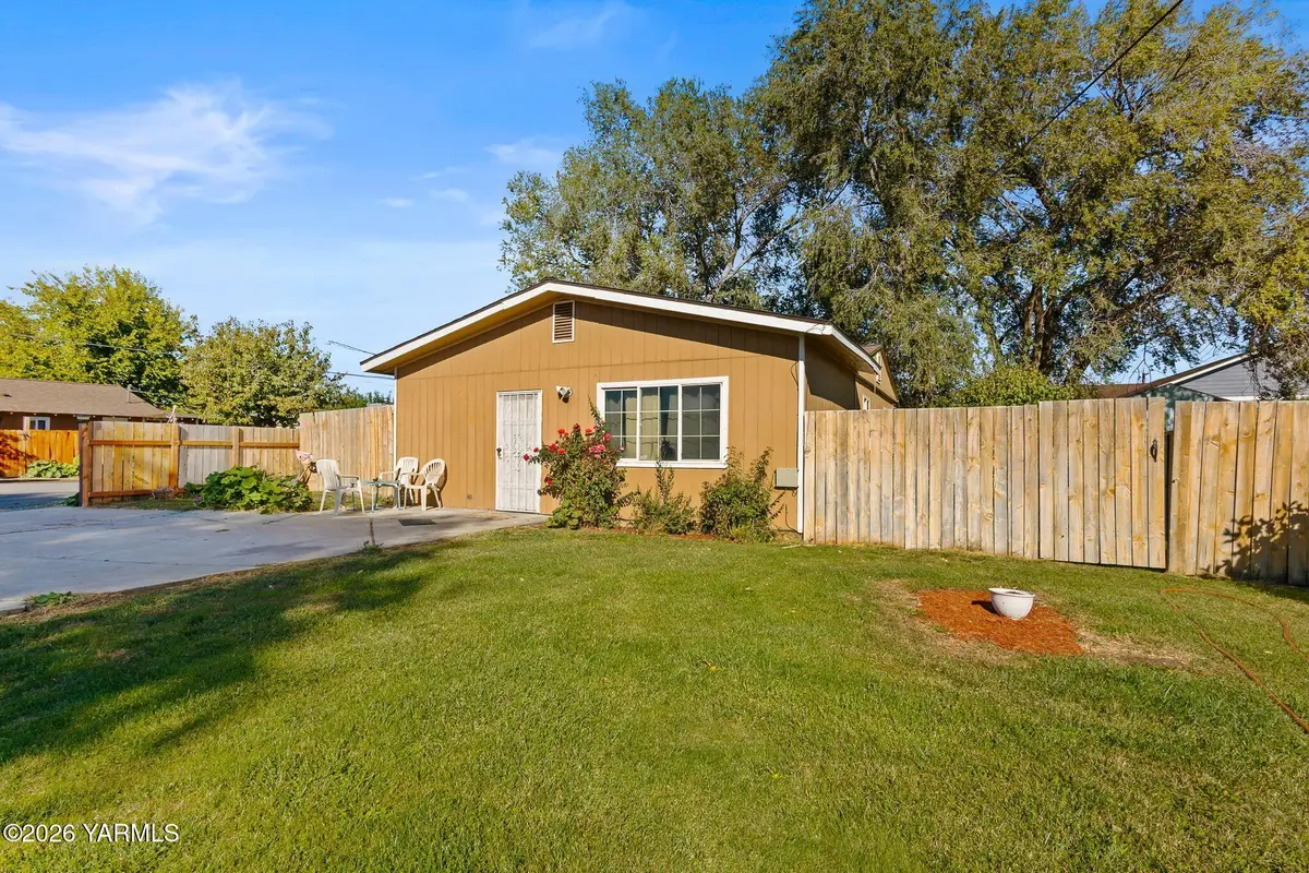 1609 S 14th, Yakima, WA 98901 - #1