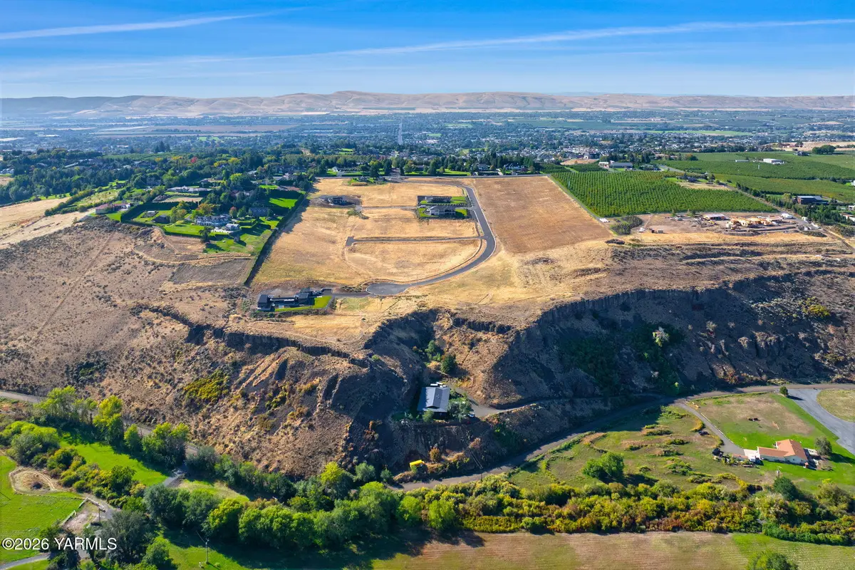 NKA Estate, Yakima, WA 98908 - #1
