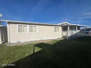 18 W Washington Ave, Yakima, WA 98903 - #1