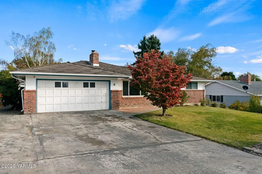 3 N 42nd, Yakima, WA 98908 - #2