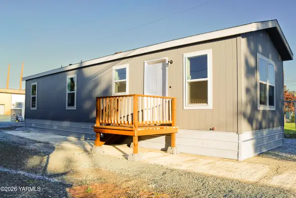1524 S Fair, Yakima, WA 98901