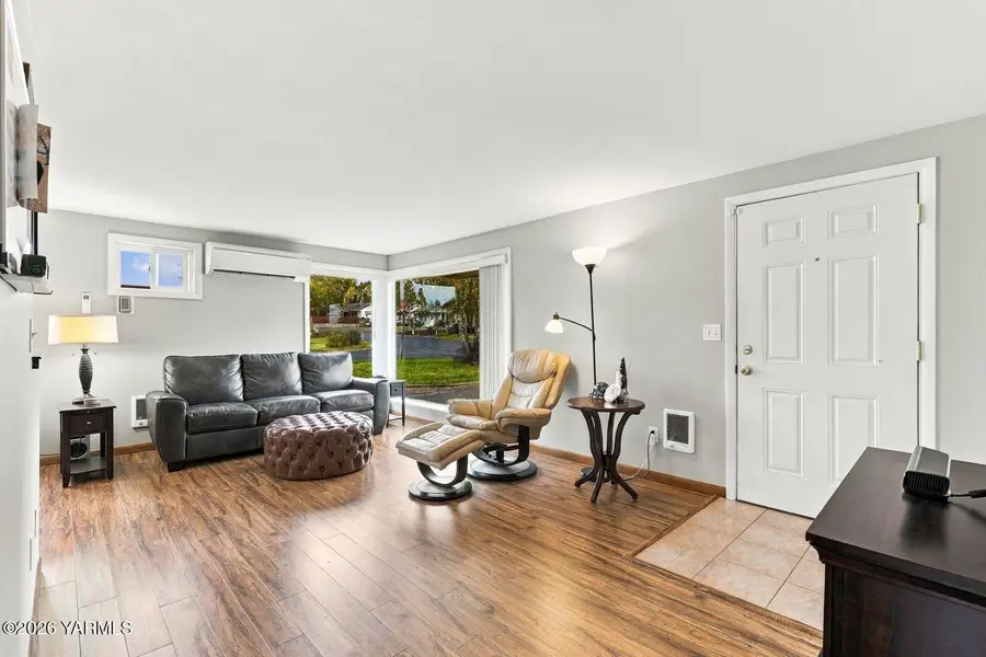 1010 S 36th, Yakima, WA 98902 - #2
