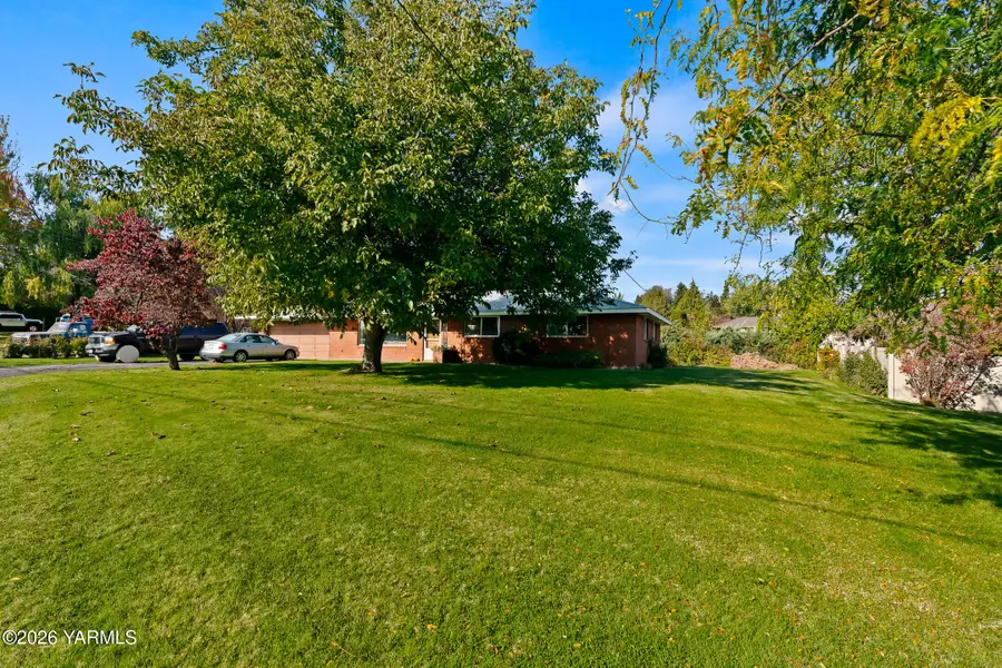 6503 Appleview, Yakima, WA 98908 - #2