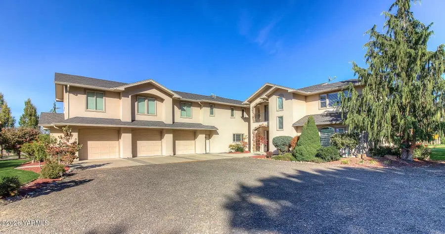 1907 Moore, Yakima, WA 98908 - #2