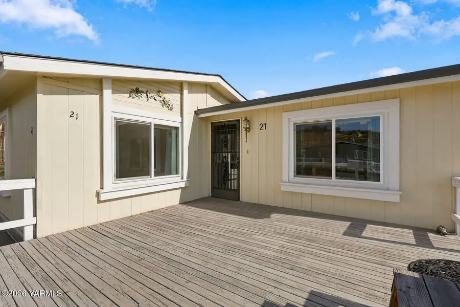 1011 N 34th, Yakima, WA 98902 - #2