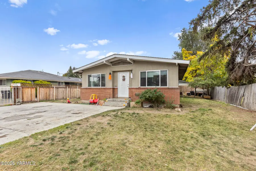 1311 S 3rd, Yakima, WA 98901 - #3