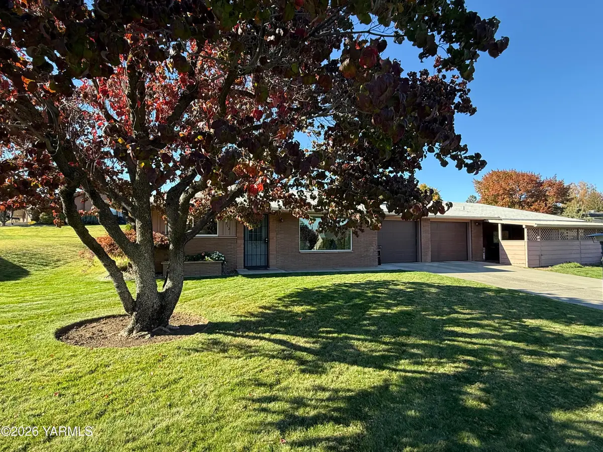 312 N 37th, Yakima, WA 98908 - #1