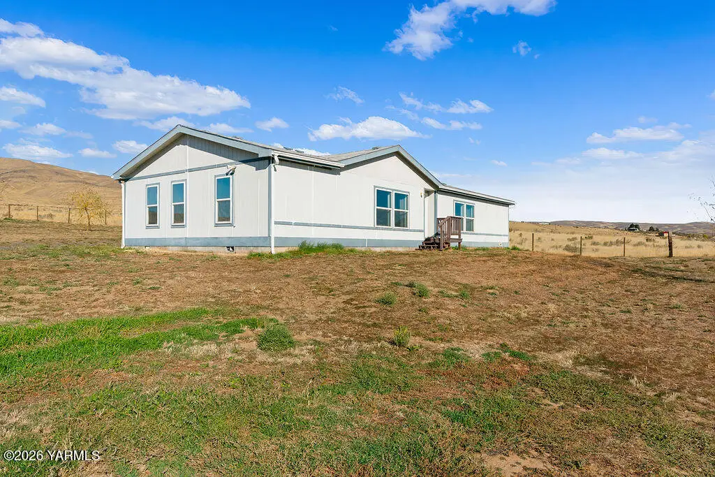 1431 Conrad, Selah, WA 98942 - #1