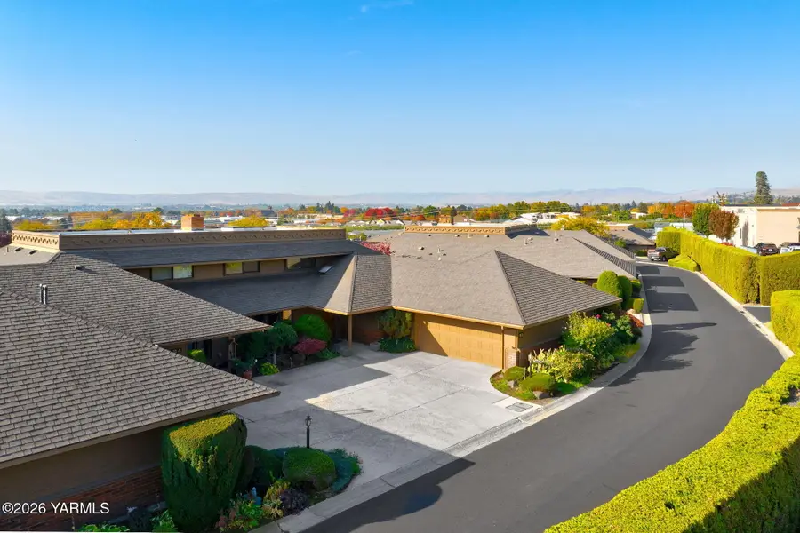 101 N 48th, Yakima, WA 98908 - #2