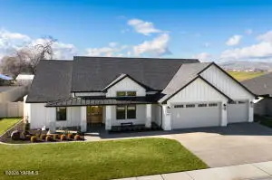 2009 S 94th Ave, Yakima, WA 98903