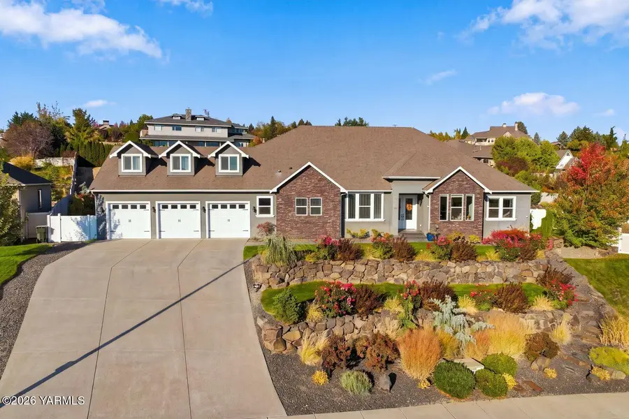 701 N 72nd, Yakima, WA 98908 - #2
