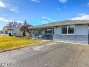 408 S 47th Ave, Yakima, WA 98908 - #2