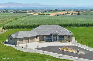 10908 Wedgewood Heights Dr, Yakima, WA 98908 - #3