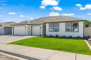 5140 Woolsey Rd, Yakima, WA 98903 - #2