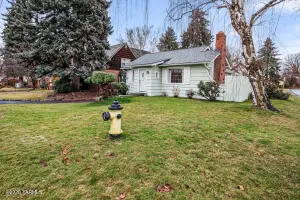 2312 W Yakima Ave, Yakima, WA 98902 - #2