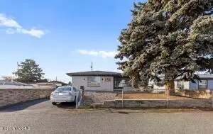 904 N 28th Ave, Yakima, WA 98902 - #2